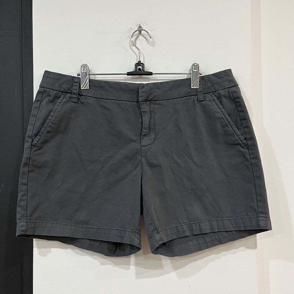 Caslon Women’s Gray Cotton Twill Shorts Size 12 Chino